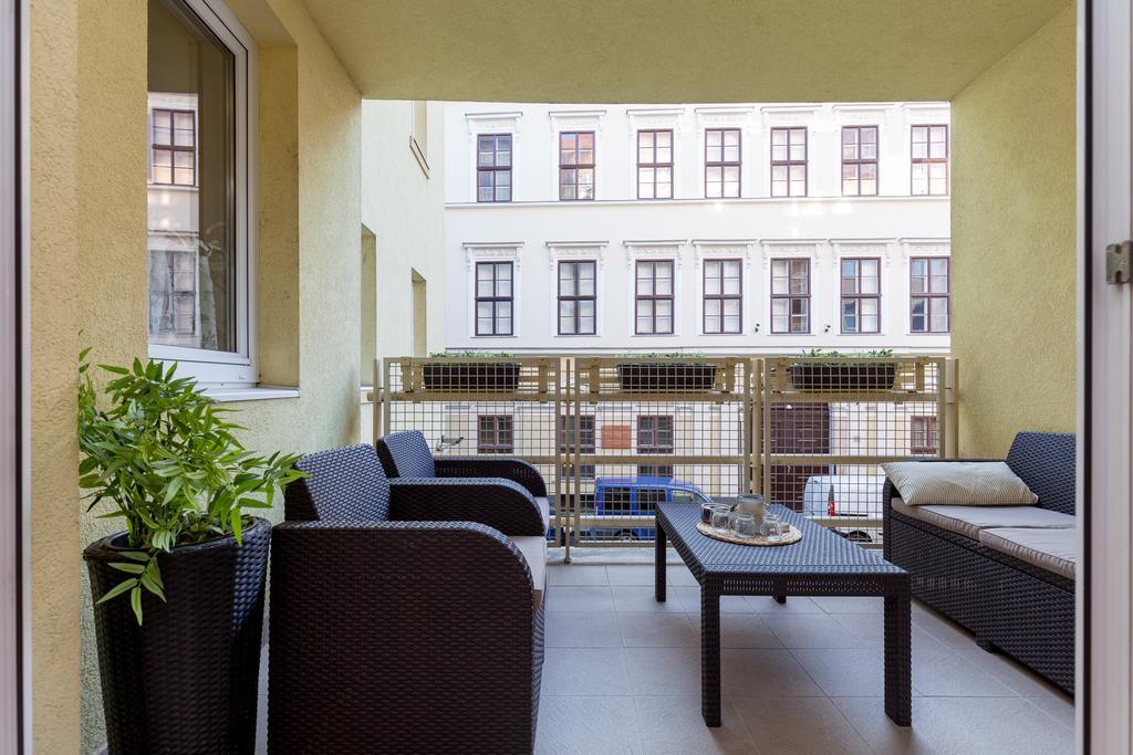 Dream Homes Apartments Downtown 3 Bdr With Large Balcony Budapeste Exterior foto