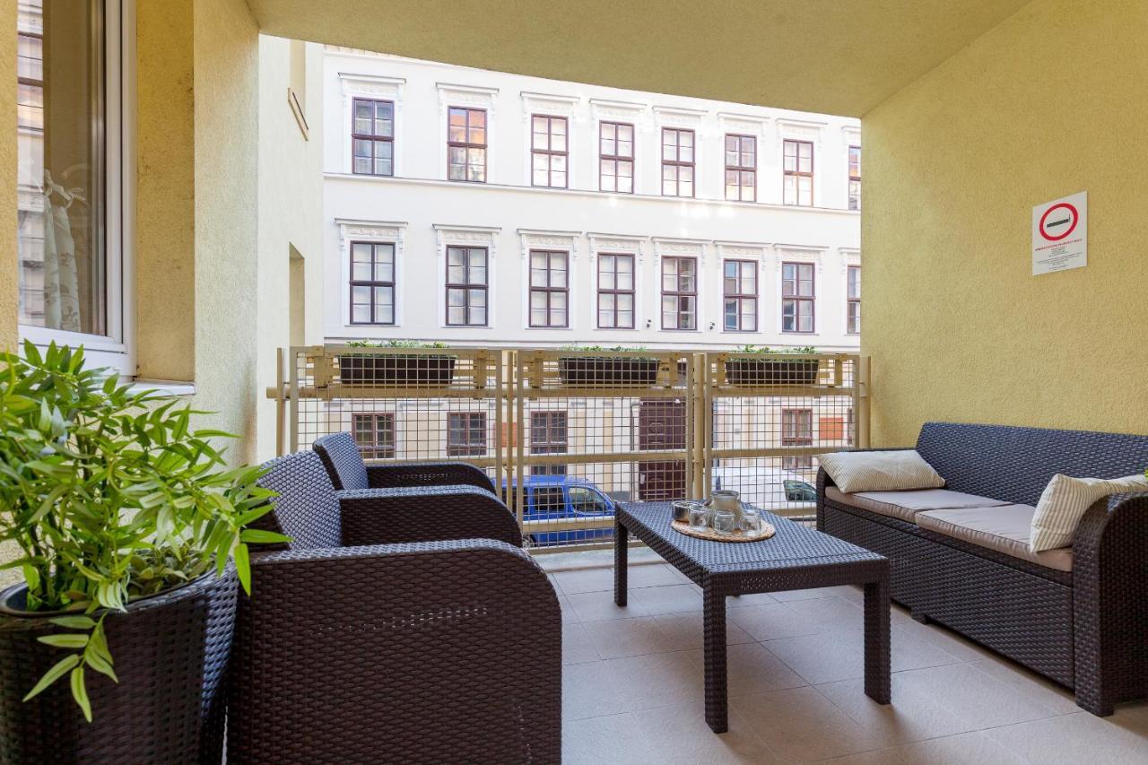 Dream Homes Apartments Downtown 3 Bdr With Large Balcony Budapeste Exterior foto